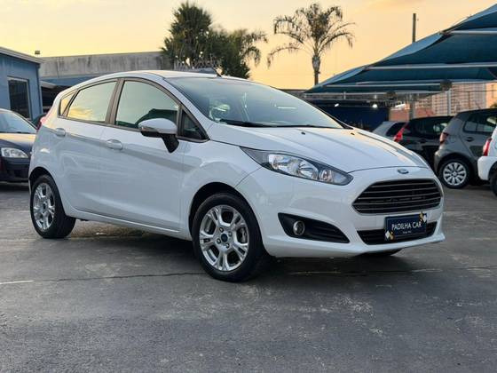 FORD FIESTA 1.6 SE HATCH 16V FLEX 4P POWERSHIFT FORD FIESTA 1.6 SE HATCH 16V FLEX 4P POWERSHIFT